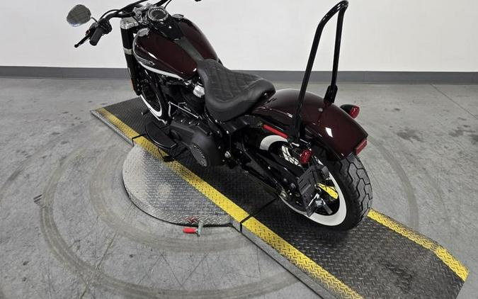 2021 Harley-Davidson® FLSL - Softail Slim®