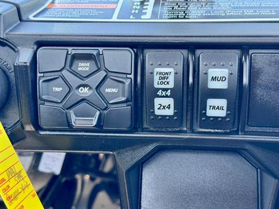 2025 Can-Am Maverick Sport X MR