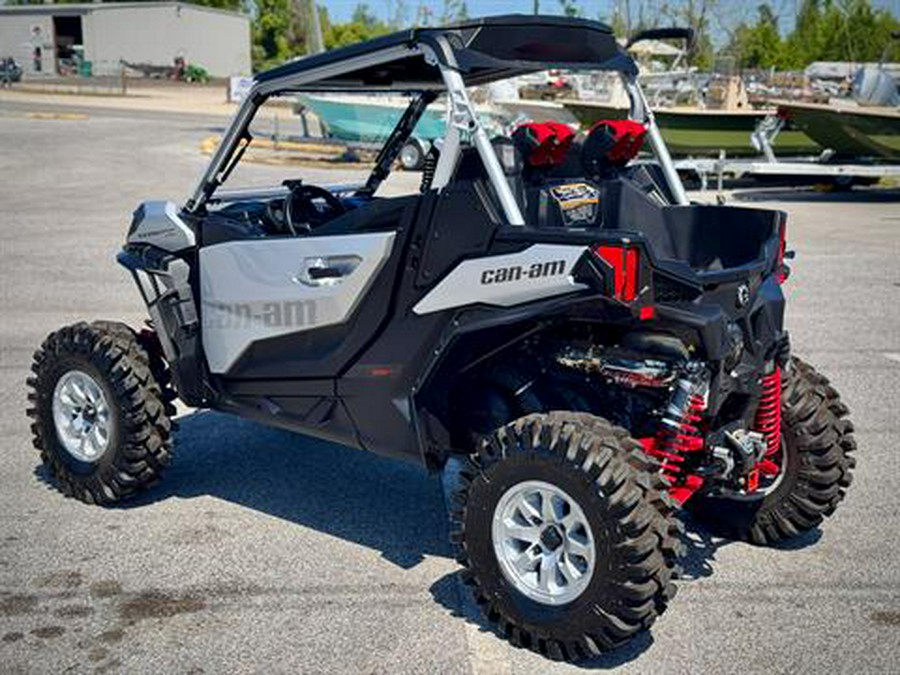 2025 Can-Am Maverick Sport X MR