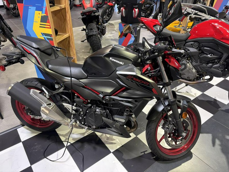 Used 2025 Kawasaki Z500 SE ABS