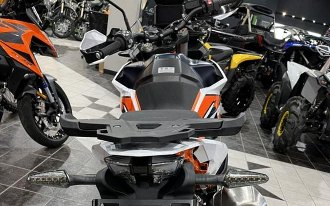 2024 KTM 890 Adventure R