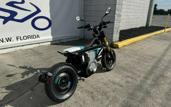 2024 BMW CE 02