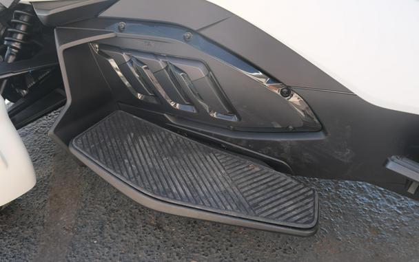 2026 CAN-AM SPYDER RT SEA-TO-SKY