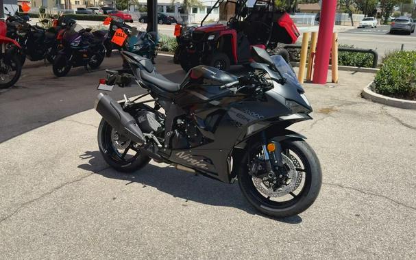 2027 Kawasaki NINJA ZX-6R ABS