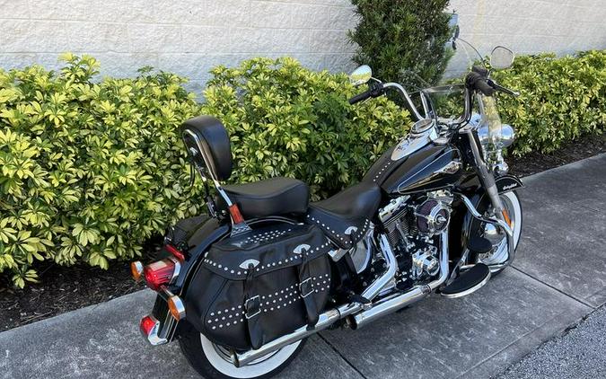 2015 Harley-Davidson® FLSTC - Heritage Softail® Classic