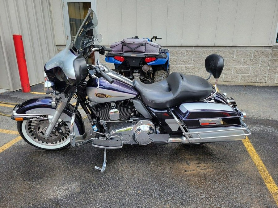 2009 Harley-Davidson® FLHTCU - Ultra Classic® Electra Glide®