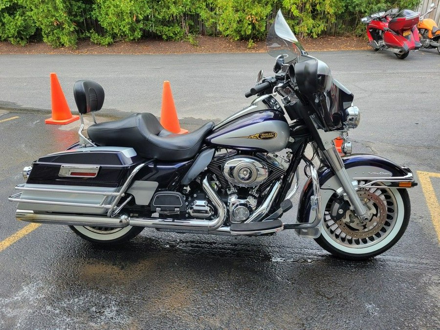 2009 Harley-Davidson® FLHTCU - Ultra Classic® Electra Glide®