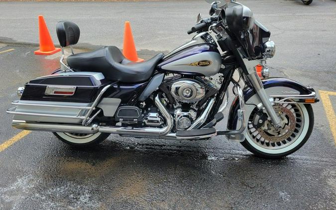 2009 Harley-Davidson® FLHTCU - Ultra Classic® Electra Glide®