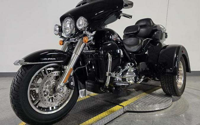 2023 Harley-Davidson® FLHTCUTG - Tri Glide® Ultra