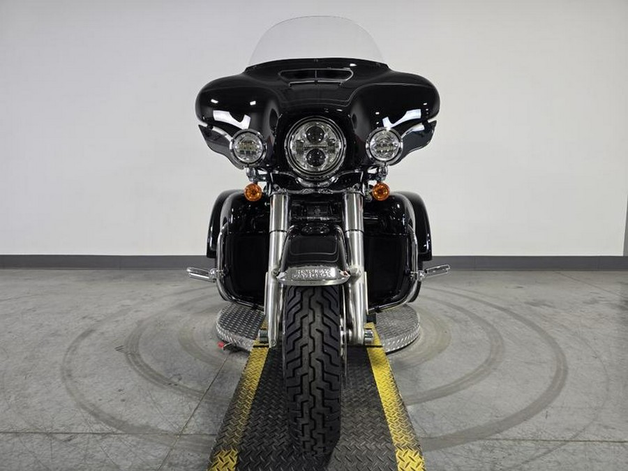 2023 Harley-Davidson® FLHTCUTG - Tri Glide® Ultra