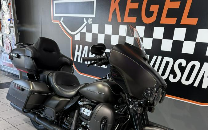 2021 Harley-Davidson® Ultra Limited River Rock Gray Denim/Black Denim - Black Finish