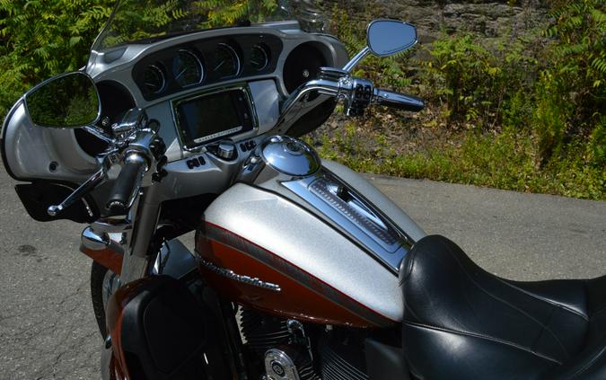 FLHTKSE 2014 CVO™ Electra Glide Ultra Limited®