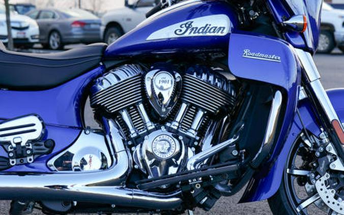 2024 Indian Motorcycle® Roadmaster® Limited with Powerband Audio Package Spirit Blue Metallic