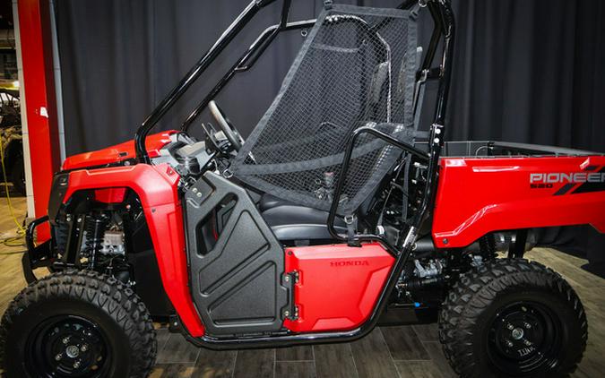 2025 Honda Pioneer 520