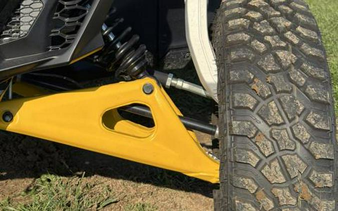 2024 Can-Am Maverick R