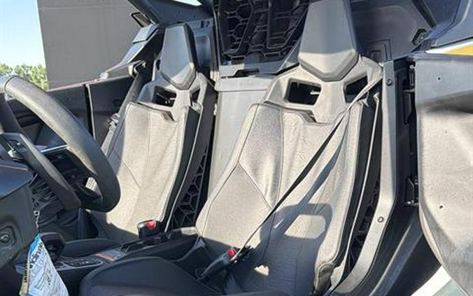 2024 Can-Am Maverick R