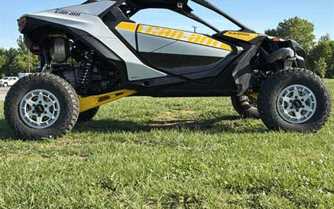2024 Can-Am Maverick R