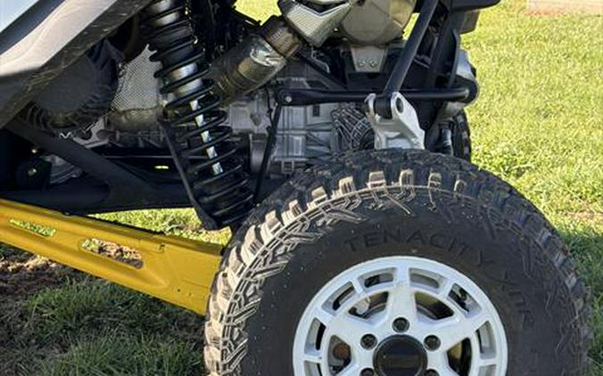 2024 Can-Am Maverick R