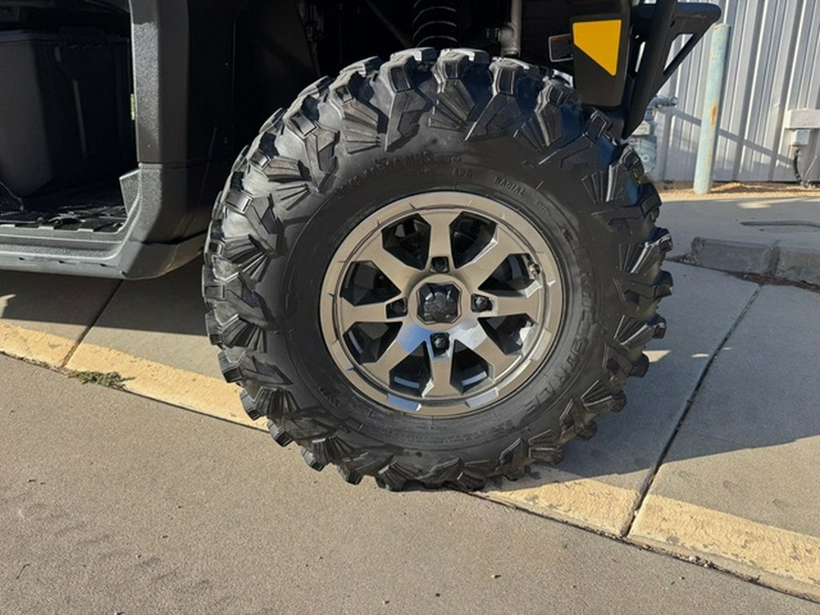 2023 Can-Am Defender MAX Lone Star HD10