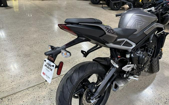 2024 Triumph Street Triple 765 R Silver Ice