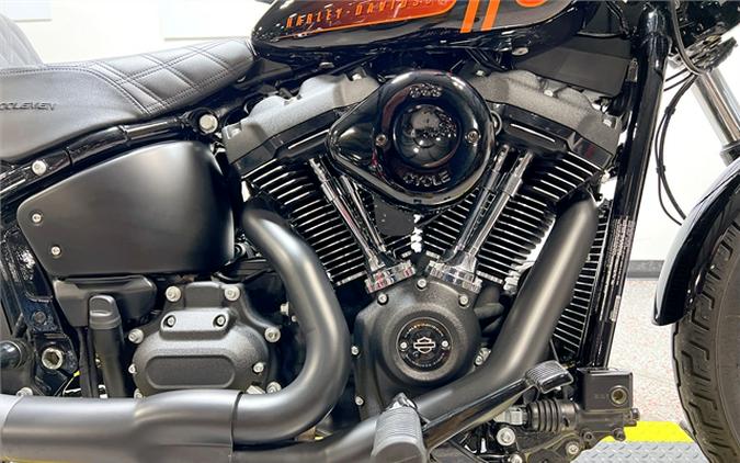 2023 Harley-Davidson Street Bob 114 FXBBS 690 Miles Vivid Black