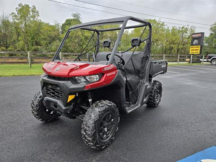 2024 Can-Am Defender DPS HD9