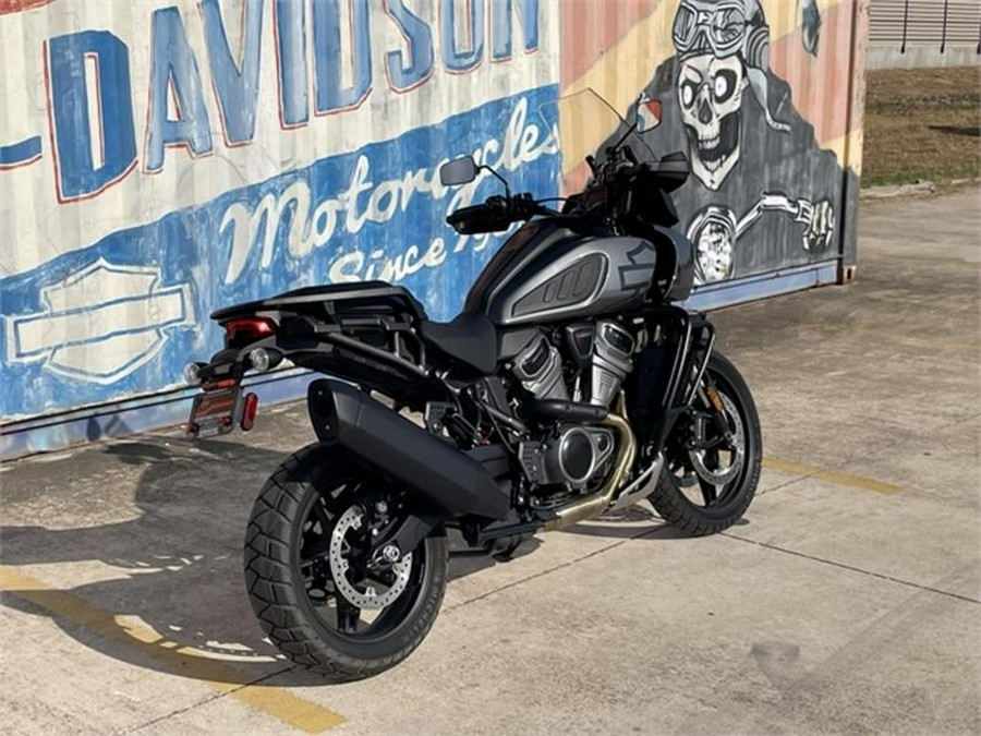 2022 Harley-Davidson® RA1250S - Pan America™ 1250 Special