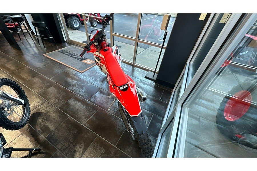 2025 Beta Motorcycles RR 200