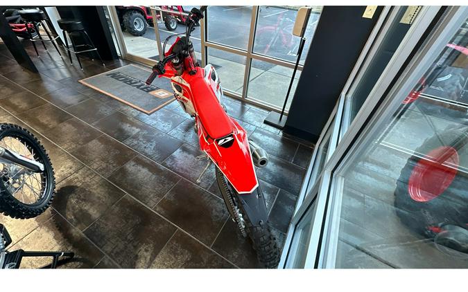 2025 Beta Motorcycles RR 200