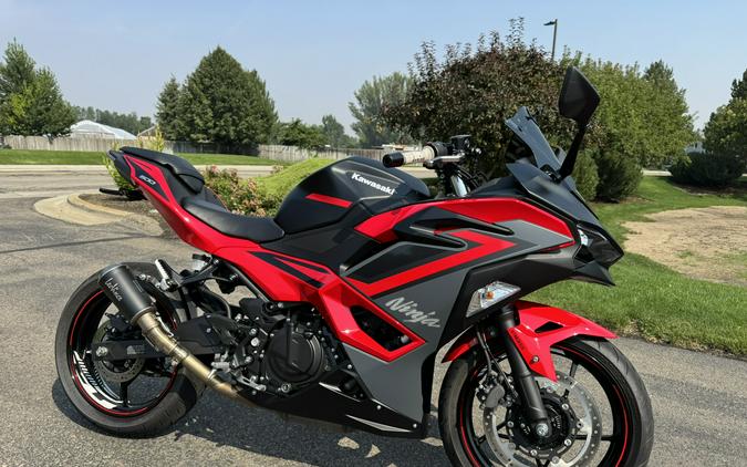 2025 Kawasaki Ninja® 500 SE ABS