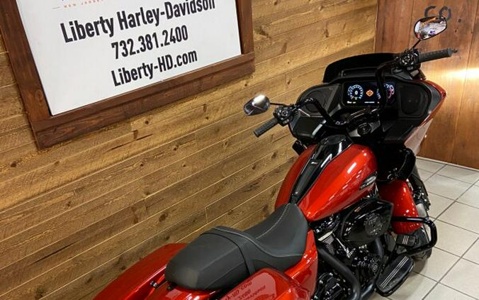 2024 Harley-Davidson® Road Glide® Whiskey Fire - Black Finish