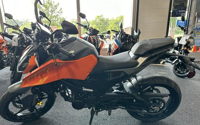 2024 KTM 250 Duke