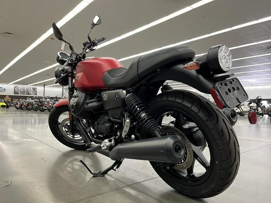 2023 Moto Guzzi V7 Stone