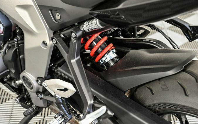 2025 Triumph Daytona 660 Snowdonia White/Sapphire Black 660