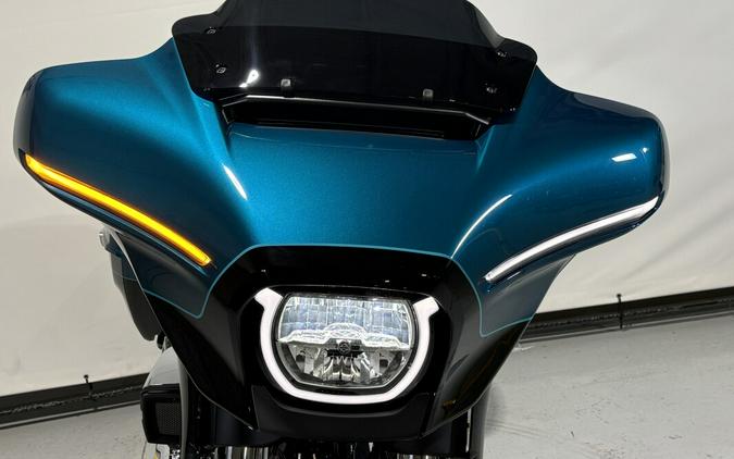 2026 Harley-Davidson® Street Glide® Teal Thunder / Vivid Black Chrome Trim