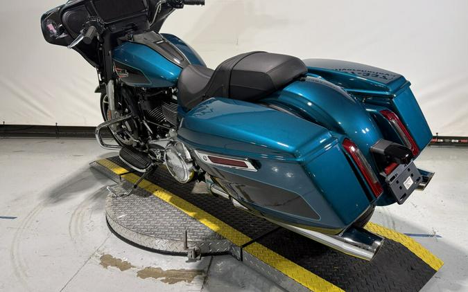 2026 Harley-Davidson® Street Glide® Teal Thunder / Vivid Black Chrome Trim