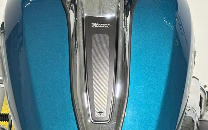 2026 Harley-Davidson® Street Glide® Teal Thunder / Vivid Black Chrome Trim