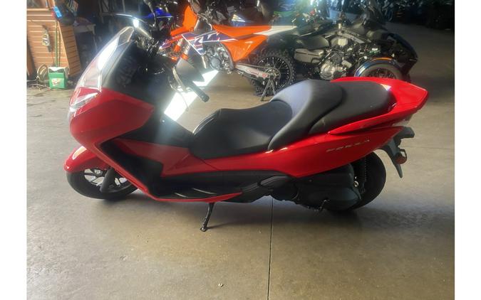 2014 Honda FORZA Base