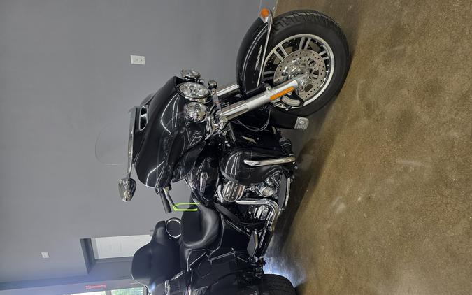 2018 Harley-Davidson® Tri Glide® Ultra FLHTCUTG - U850254