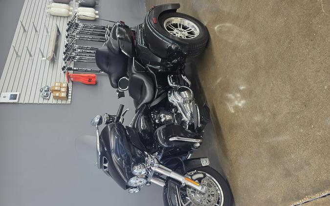 2018 Harley-Davidson® Tri Glide® Ultra FLHTCUTG - U850254