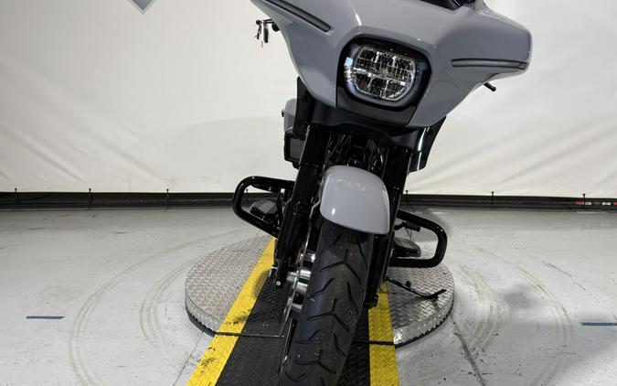 2026 Harley-Davidson® Street Glide® Dark Billiard Gray Black Trim