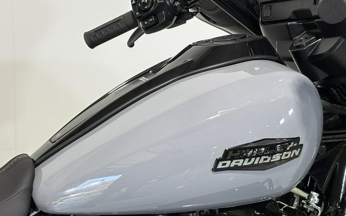 2026 Harley-Davidson® Street Glide® Dark Billiard Gray Black Trim