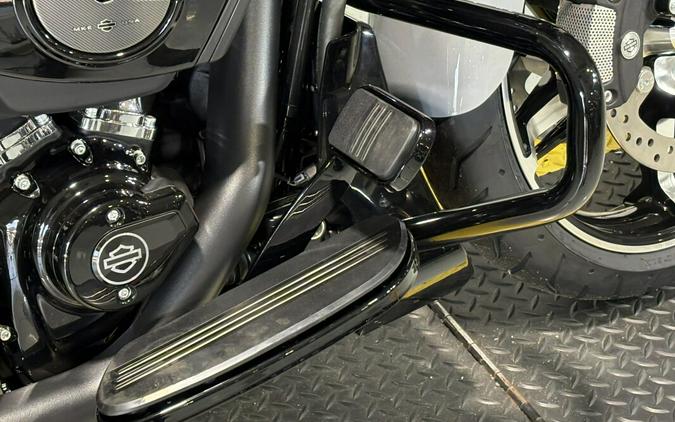 2026 Harley-Davidson® Street Glide® Dark Billiard Gray Black Trim