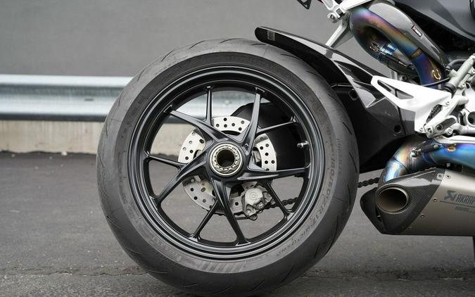 2022 Ducati Streetfighter V2 Ducati Red