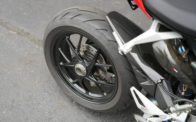 2022 Ducati Streetfighter V2 Ducati Red