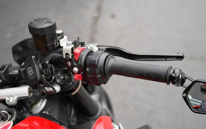 2022 Ducati Streetfighter V2 Ducati Red