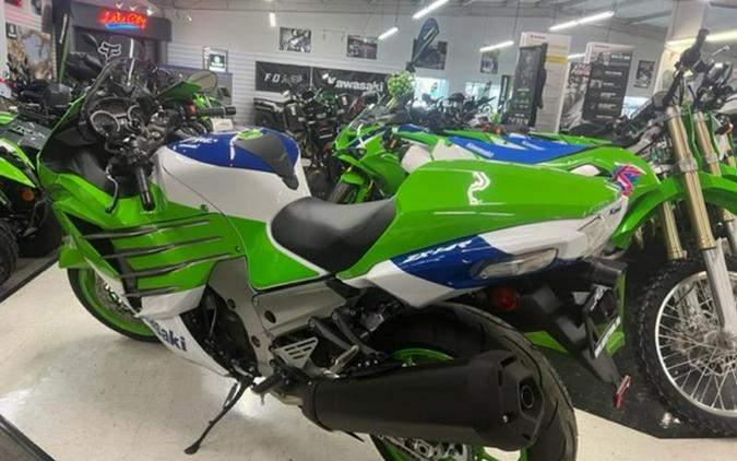 2024 Kawasaki Ninja® ZX™-14R 40th Anniversary Edition ABS