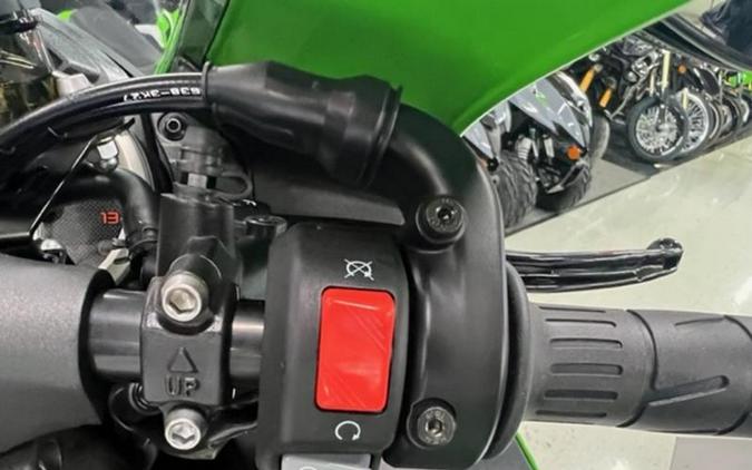 2024 Kawasaki Ninja® ZX™-14R 40th Anniversary Edition ABS