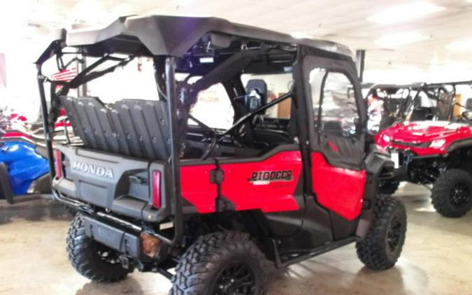 2021 Honda® Pioneer 1000-5 Deluxe