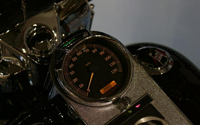 2005 Harley-Davidson® FLHR - Road King®